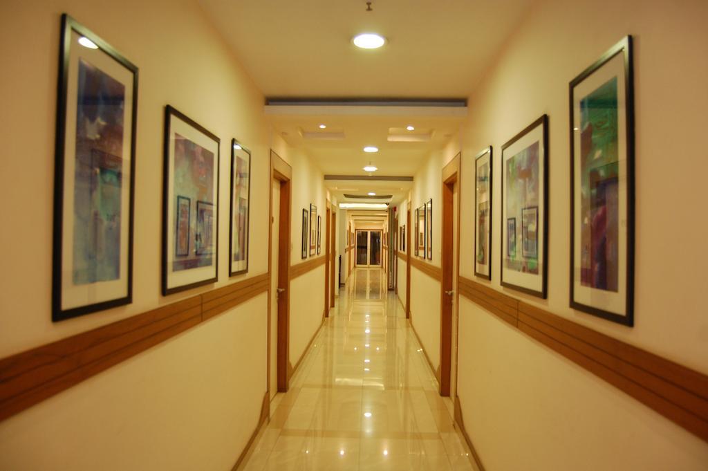 Shreemaya Hotel Indore Exterior photo